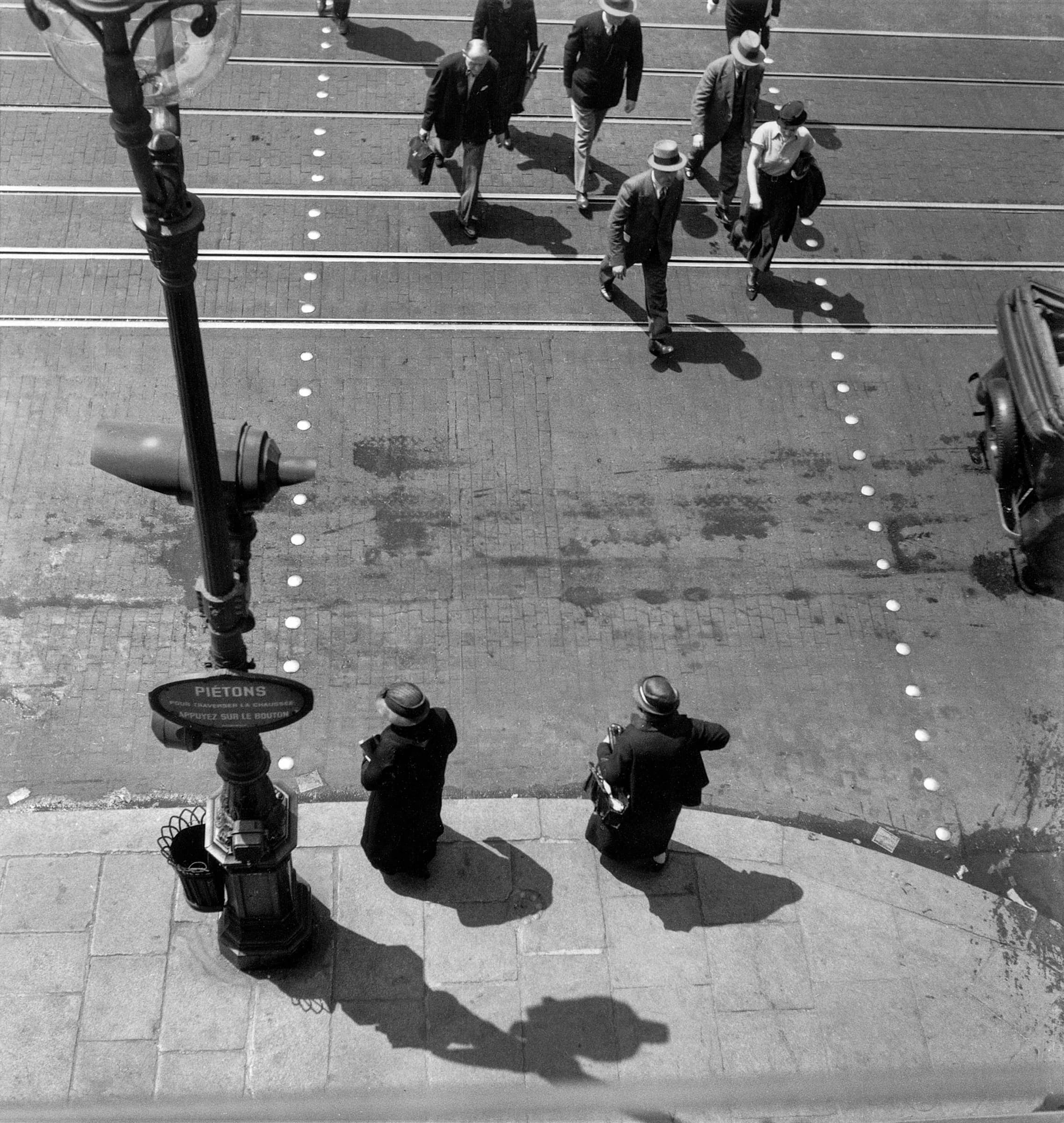 1000 80 Paris, 1937