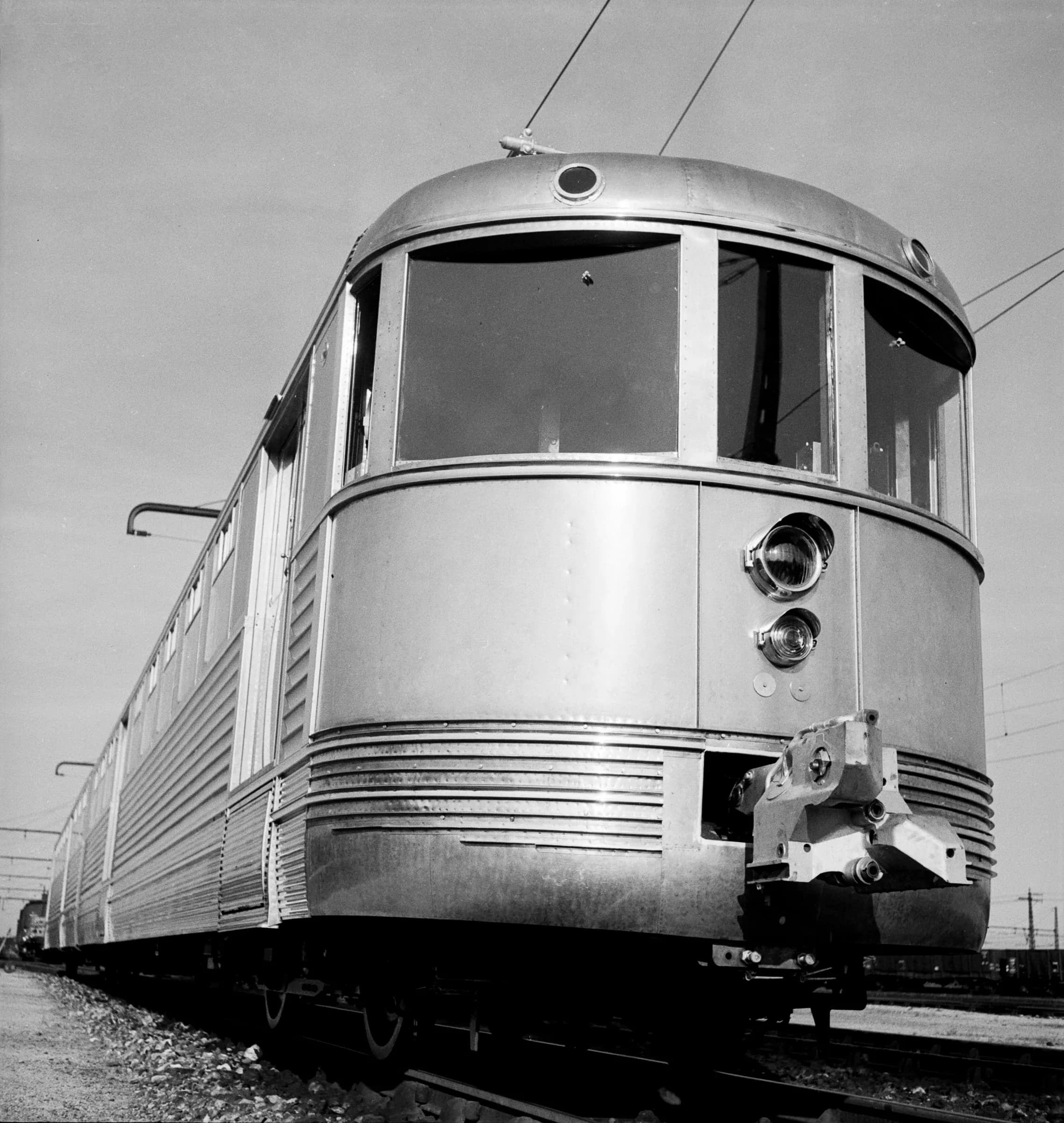 1034-E-233