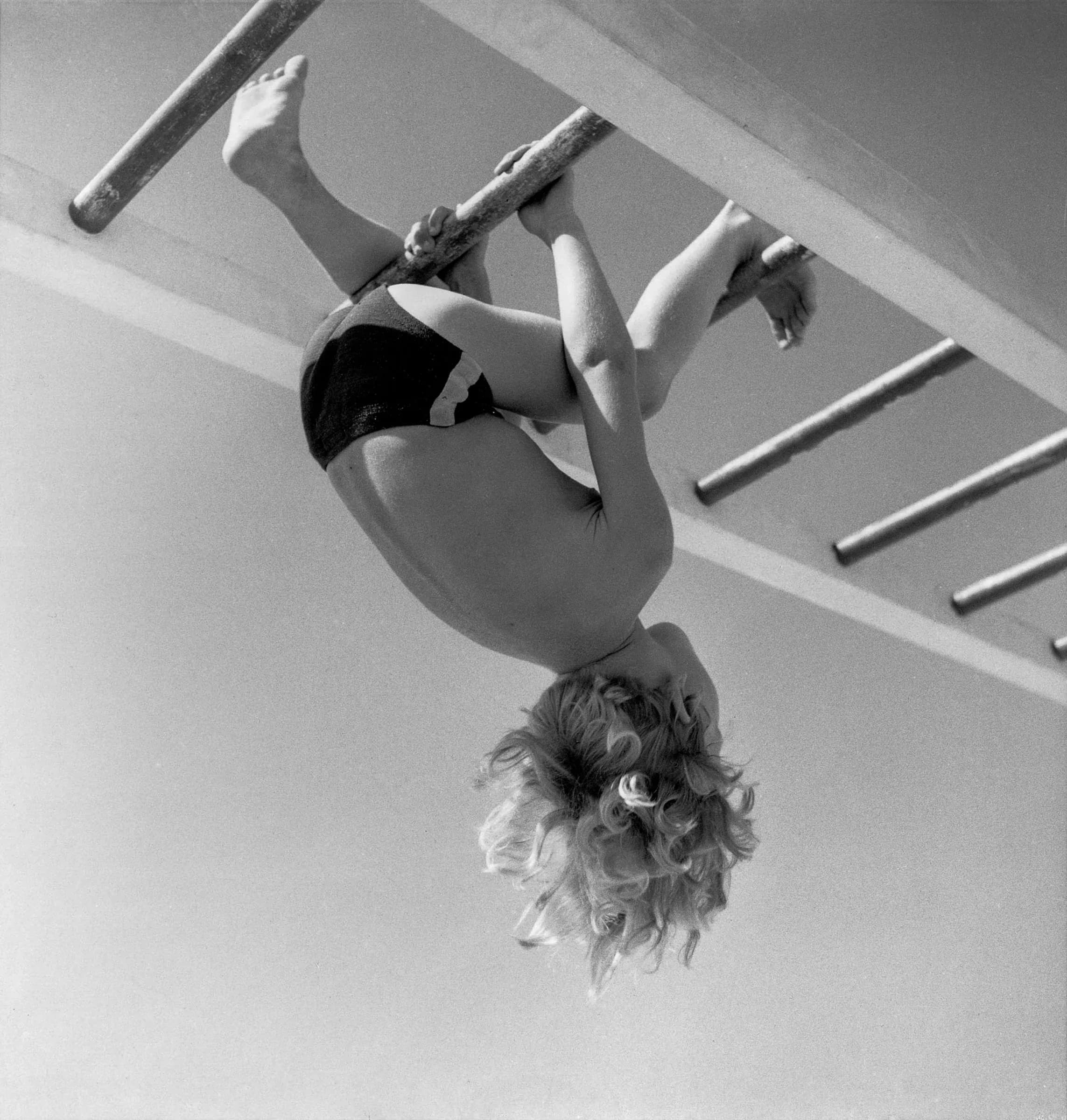 1520 A 72 Paradise Club, Cannes, 1938