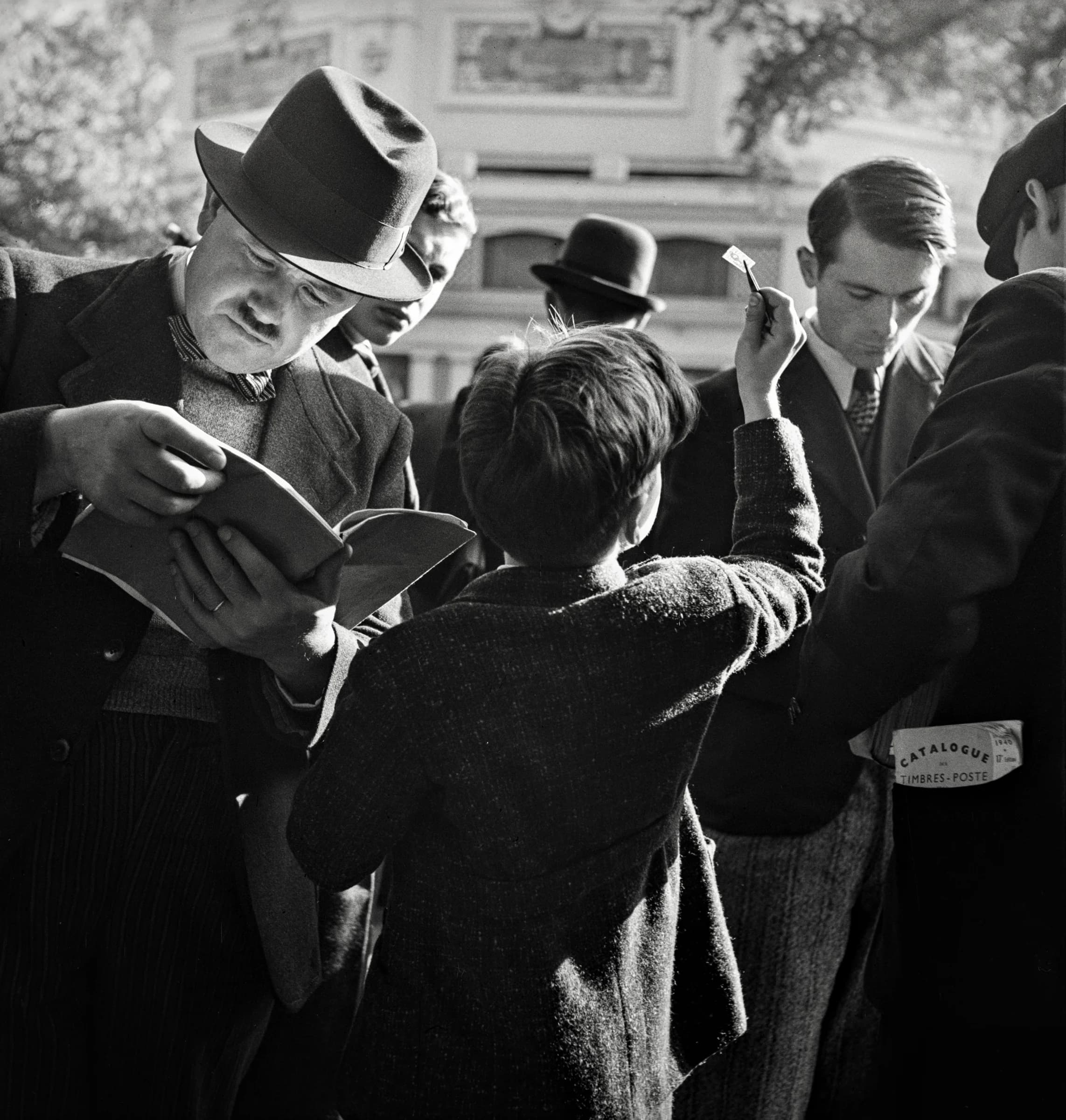 Scène parisienne, tirage de la collection Roger Schall